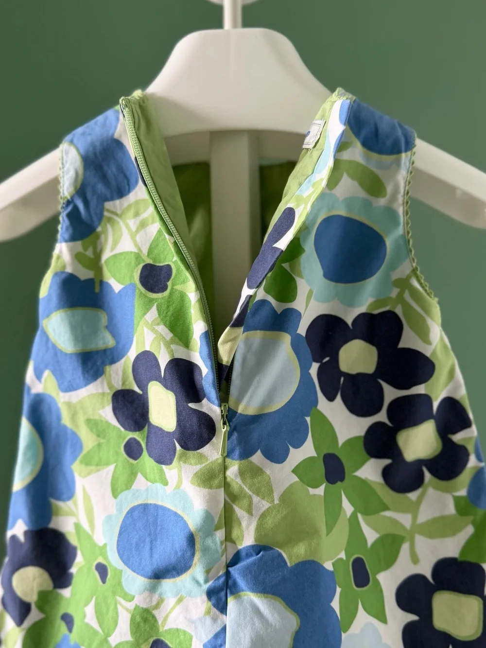 GAP sleeveless lined